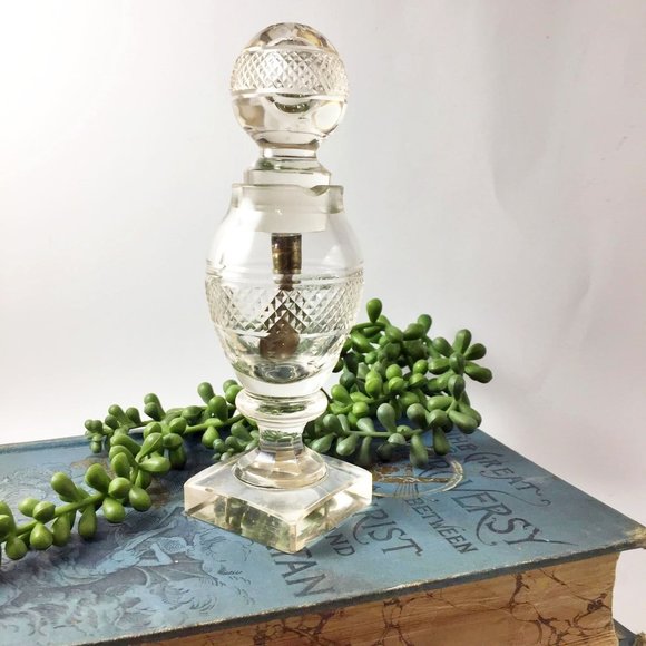 ANTIQUE Victorian Cut Glass Crystal Cayenne Spice Bottle with Gold Spoon Spice J - Picture 1 of 12